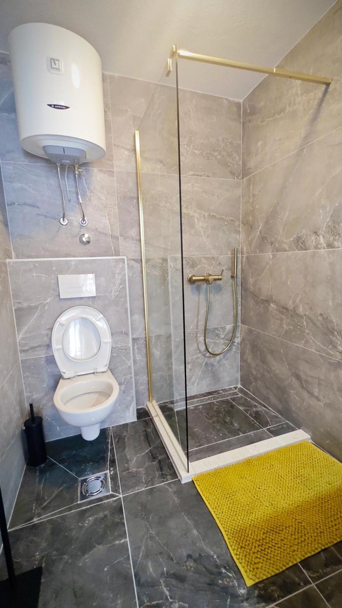 Apartmani Radovic Bijela Exterior foto
